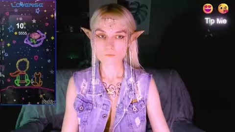 Snapshot of mali_sia chatting on September 29, 11:48 pm Mischelle online show from September 29, 11:48 pm