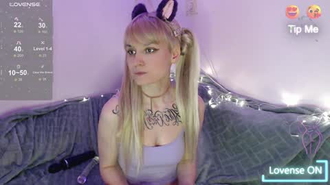 Snapshot of mali_sia chatting on December 15, 9:53 pm Mischelle online show from December 15, 9:53 pm