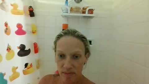 malibumelons online show from November 24, 9:35 pm