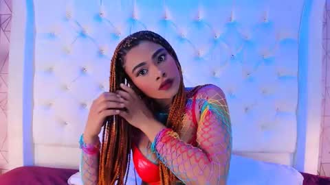 Malika soleil  online show from March 18, 5:24 am