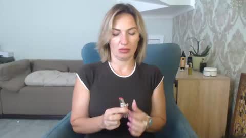 mallinia online show from July 29, 12:49 pm