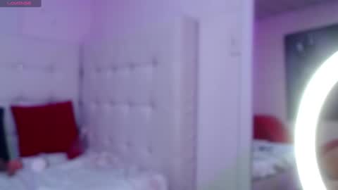 Malory online show from January 4, 1:21 am