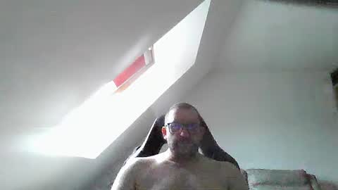 breton online show from July 16, 8:39 am