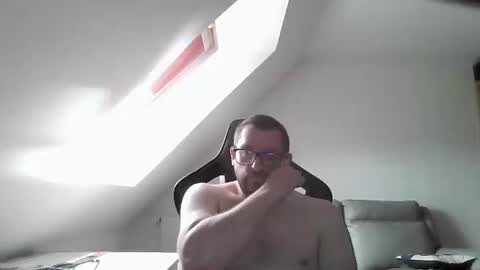 breton online show from October 30, 10:27 am