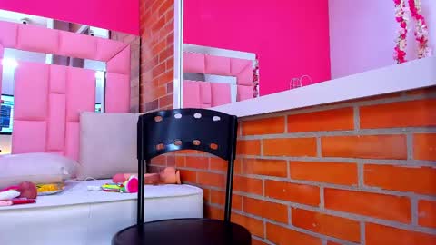 Melanie online show from March 9, 4:55 pm