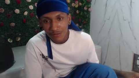 man_san11 online show from March 17, 5:18 pm