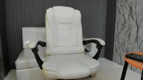 man_san11 online show from November 22, 7:01 pm