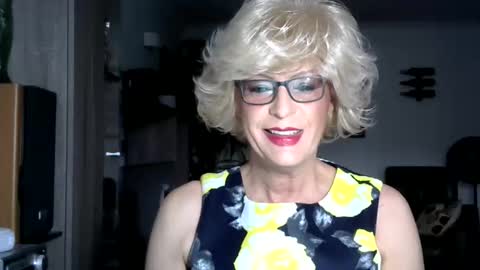 Mandy EyeCandy online show from October 20, 9:47 am