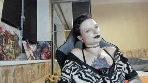 Mandy online show from July 28, 6:20 pm
