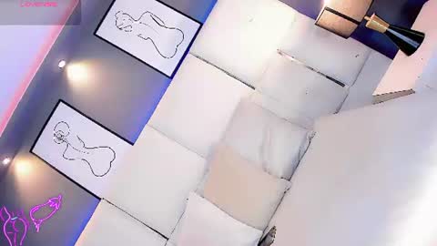 manellyksparklee online show from June 25, 12:43 pm