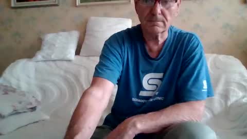 manes5858 online show from May 7, 12:12 pm