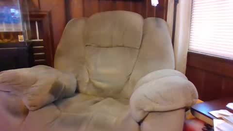 Manhere1973 online show from October 16, 6:29 pm