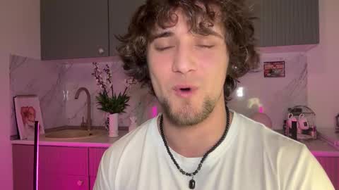 manolein online show from November 4, 6:31 pm