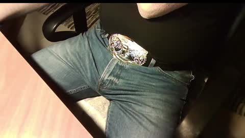 Snapshot of manswed chatting on December 2, 1:30 pm manswed online show from December 2, 1:30 pm