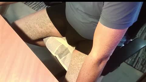 Snapshot of manswed chatting on October 3, 11:51 am manswed online show from October 3, 11:51 am