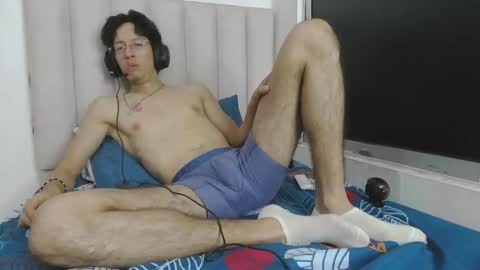 Manuel online show from May 3, 12:05 am
