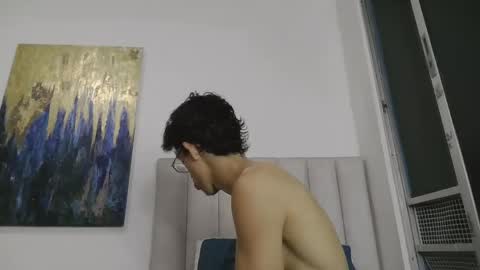 Manuel online show from May 4, 12:50 am