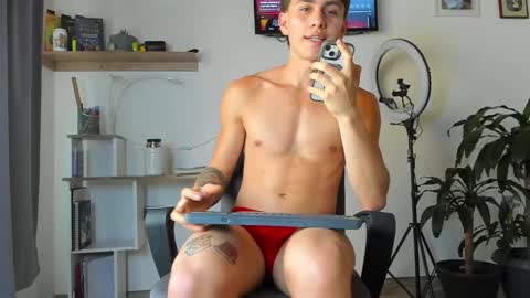 manucute 23  online show from December 3, 3:45 pm