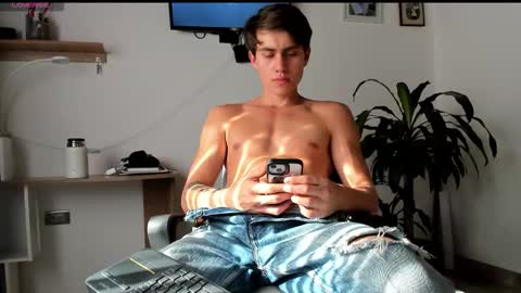 manucute 23  online show from March 13, 9:18 pm