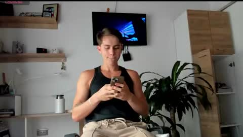 manucute 23  online show from June 15, 3:26 pm