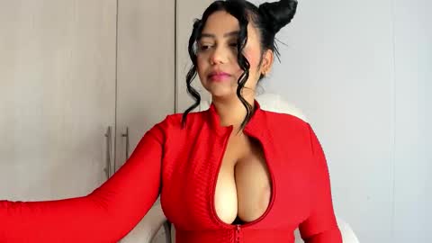 MANUELA online show from November 5, 2:52 pm