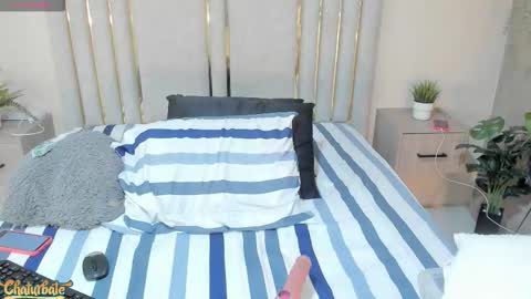 manurousee online show from March 17, 8:14 pm