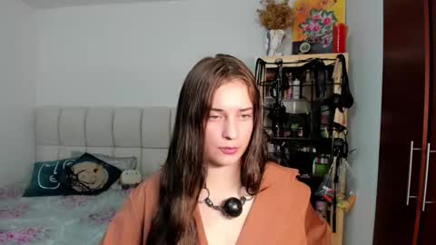 Hanny 3 online show from March 17, 1:10 am