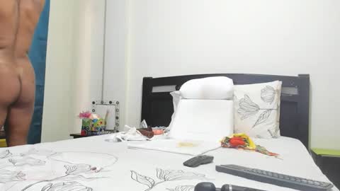 Mara online show from November 11, 2:19 pm