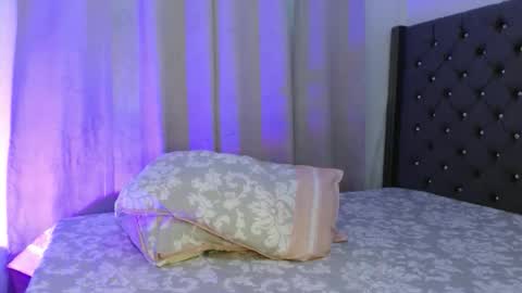 mara4sweet online show from March 17, 11:32 pm