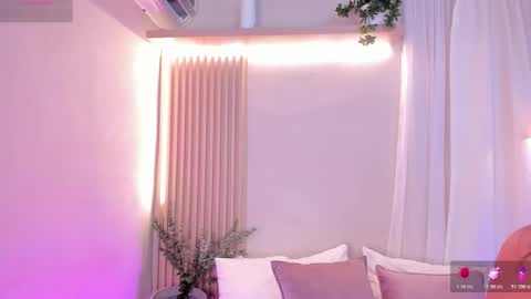 Mara  online show from December 15, 1:12 am