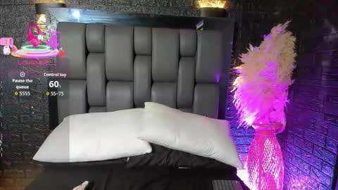 maraa_rivera online show from October 30, 7:25 pm