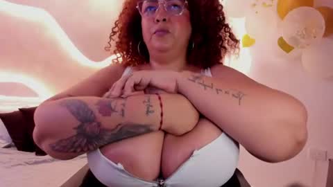 Mrs. Sweet online show from July 3, 3:33 am