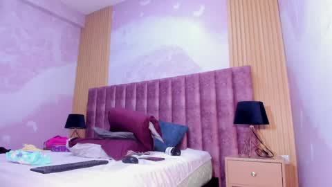 maralinette22 online show from April 25, 12:51 pm