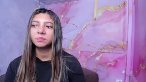 Maraluna online show from April 25, 12:07 pm