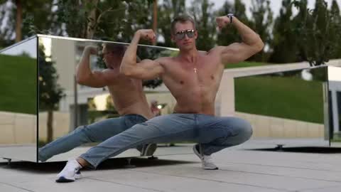 alex marvelxx online show from June 24, 7:15 am