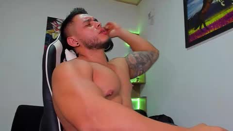 Marco Diaz online show from September 26, 2:19 am