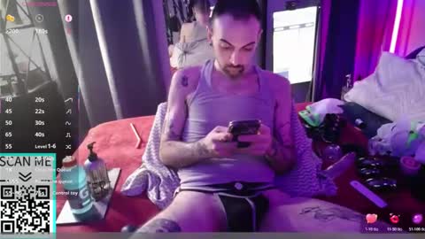 marctheslut online show from March 5, 8:34 am