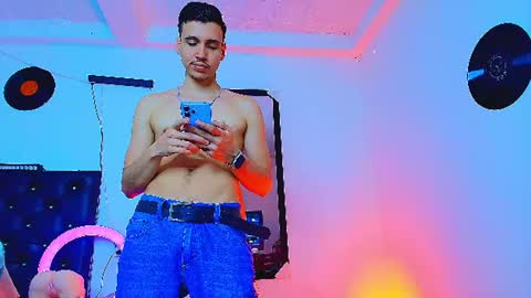 Marcus hanks1 online show from July 18, 1:40 am