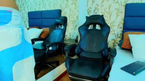 marcus_jeron online show from September 18, 5:44 am