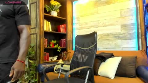 Marcusssss online show from April 29, 1:05 pm