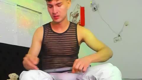 Marcus Independent Model online show from May 1, 10:59 pm