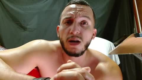 Snapshot of marcusmilarc chatting on February 25, 11:26 pm   online show from February 25, 11:26 pm