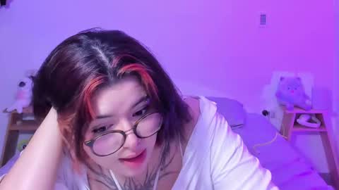 danna online show from February 21, 7:23 am