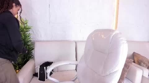 Marelyn online show from July 29, 11:32 am