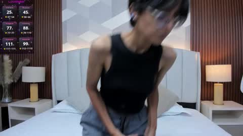 Aitana online show from December 2, 1:48 am