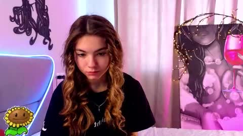 Call me Margie33 online show from March 16, 7:45 am