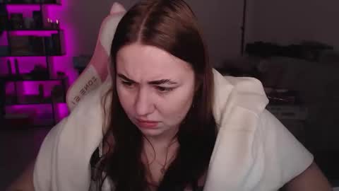 mari moore online show from December 16, 7:37 am