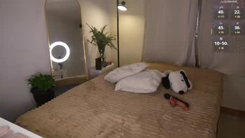 M. online show from June 19, 1:44 am