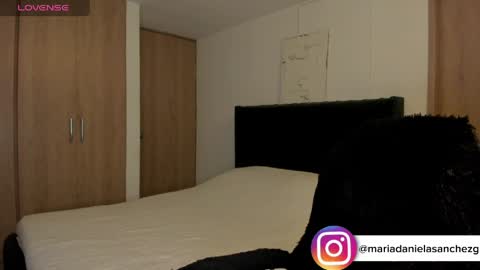 mariadanielasanchez online show from April 28, 2:27 am