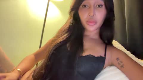 Snapshot of mariafatale_00 chatting on January 13, 4:50 am Maria online show from January 13, 4:50 am